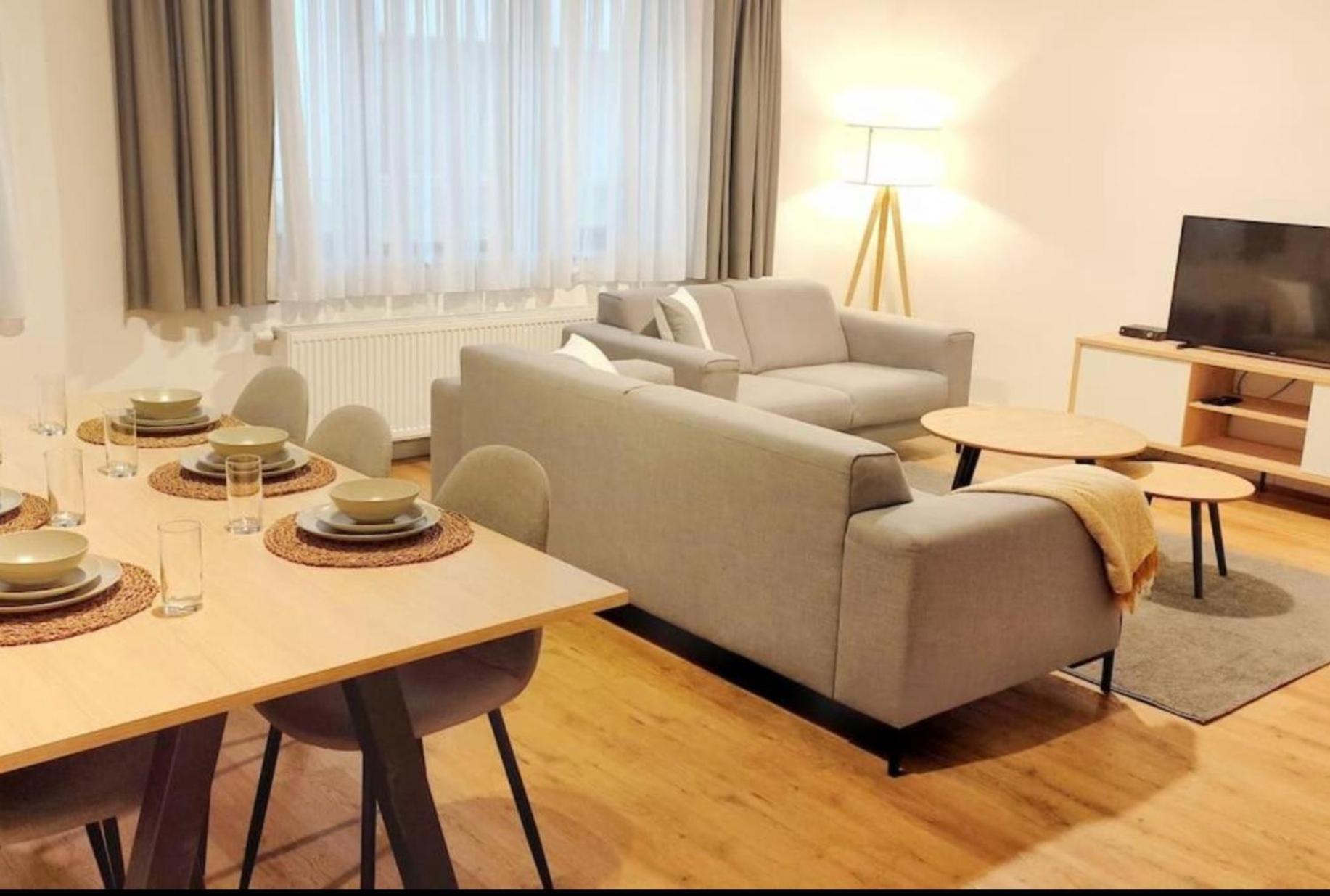 Apartment 2 Bedroom In Center With Breathtaking View